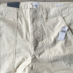 GAP Women’s Tan Barrel Trousers